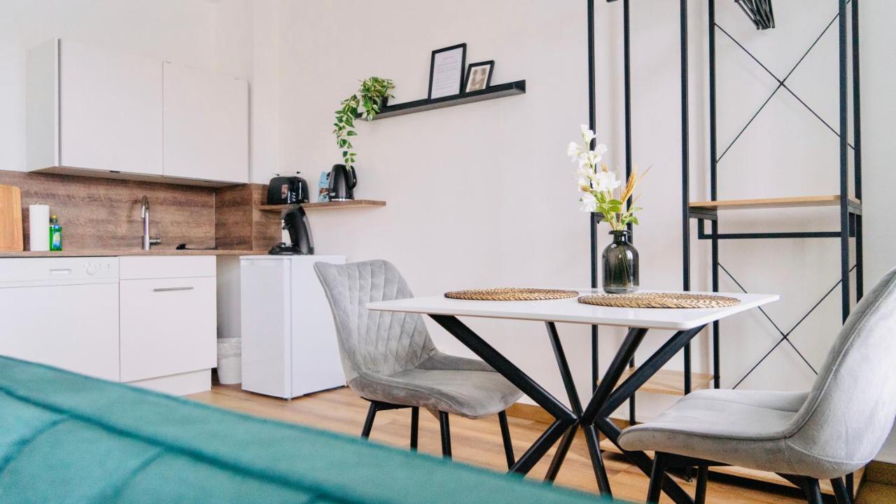 Sh-Apartment Petra *Zentral & Stilvoll* แอร์ฟวร์ท ภายนอก รูปภาพ